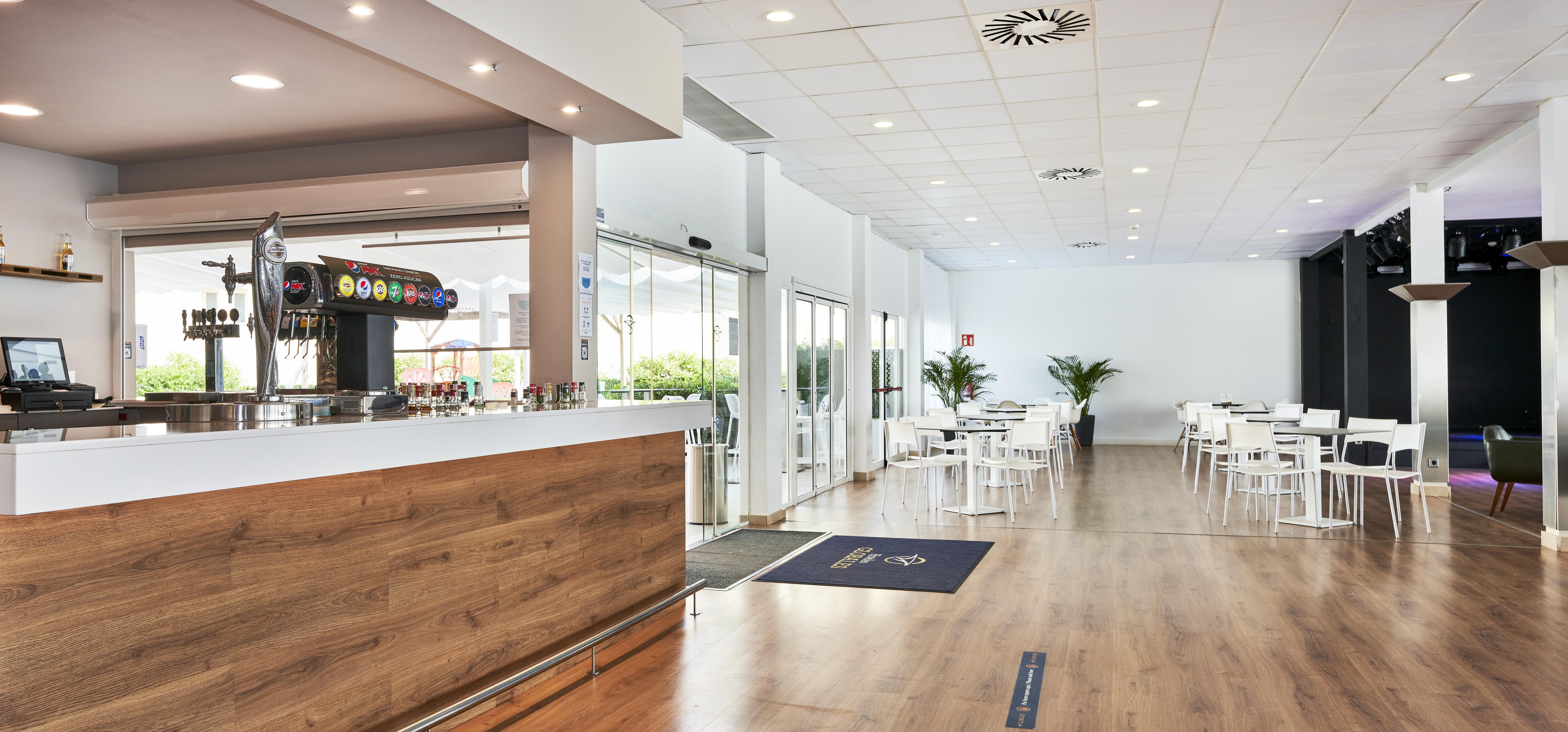 Smartline Cala N Bosch Hotel Кала-ен-Бош Екстер'єр фото